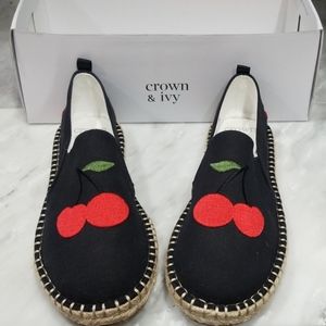 New Crown & Ivy Cherry slip ons